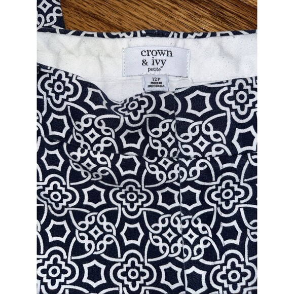 Crown & Ivy Women’s Geometric Design Dress Pants Size 12P - Picture 2 of 4